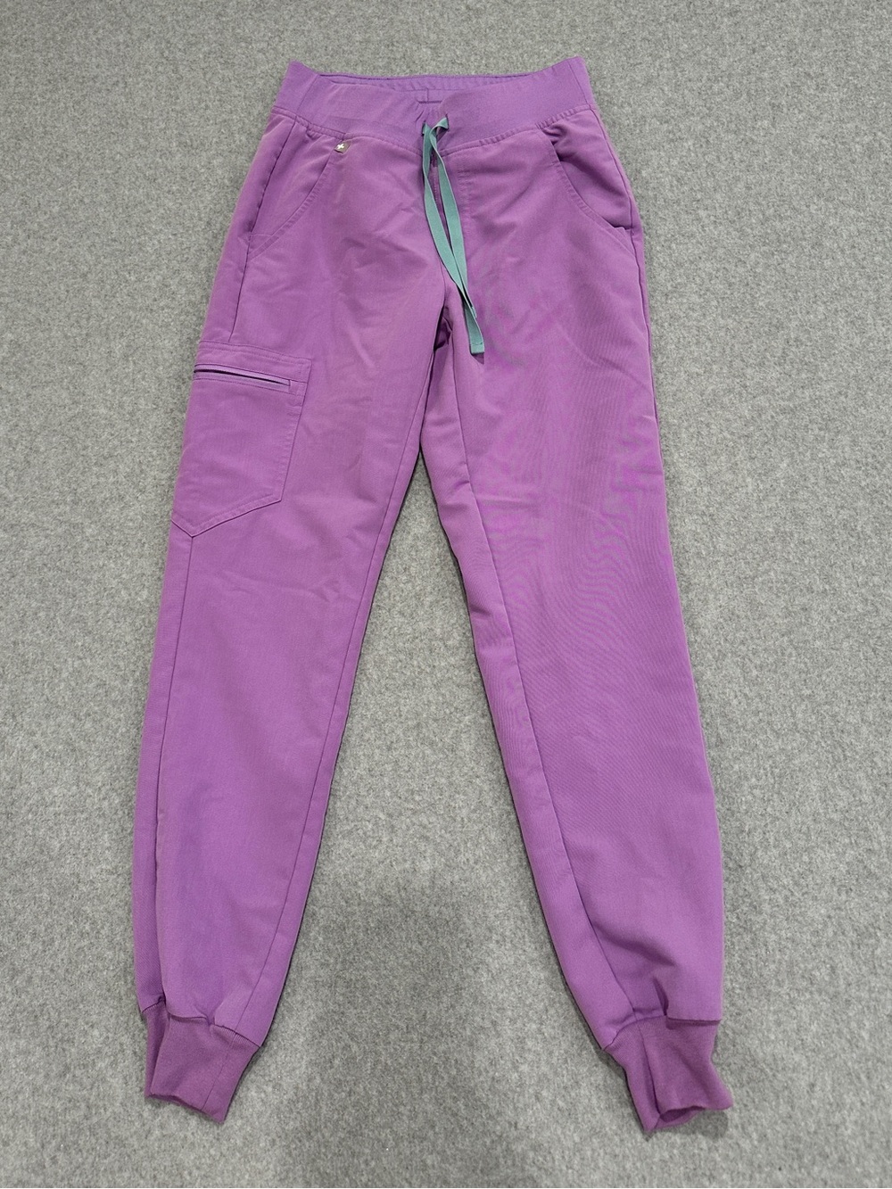 Figs Women’s Scrub Jogger in Lavender/purple - Picture 1 of 6